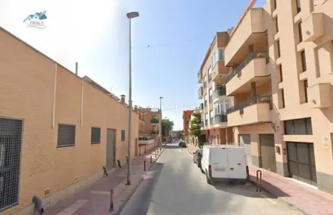 Casa adosada en calle de Cabezo de la Cruz, 57