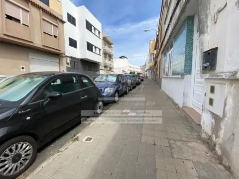 Terreno en Paseo de los Mártires, 169