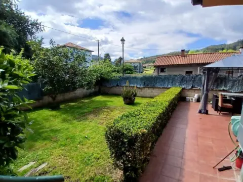 Casa adosada en Barrio Otañes, 77