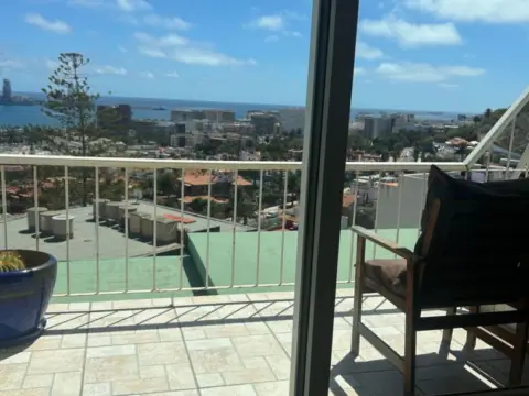 Casa adosada en Paseo la Cornisa, 4