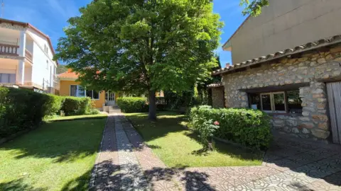 Chalet en Carretera de Ampudia