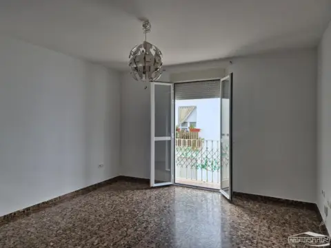 Piso en calle de la Alhama
