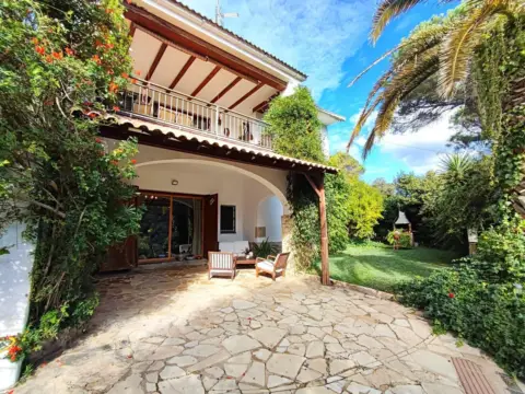 Casa en Castella D Indies