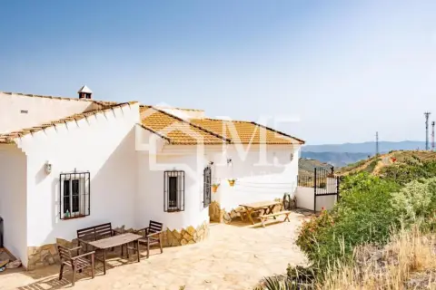 Finca rústica en Alcaucín