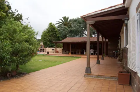 Chalet en Lugar Diseminado Santa Cristina, 84