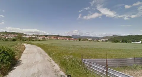 Terreno en calle 42.653969873931175, -2.034083920688077
