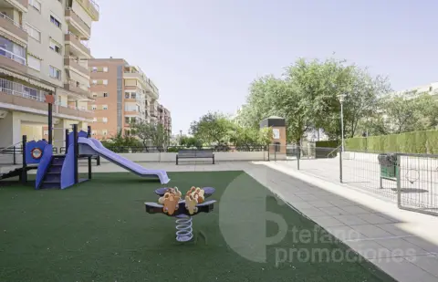 Ático en Avenida Editor Ángel Caffarena