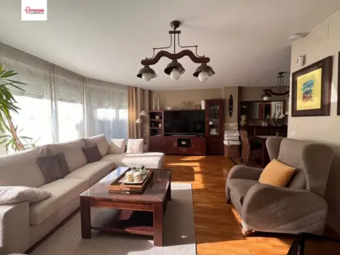 Casa pareada en Carretera San Pedro Cardeña