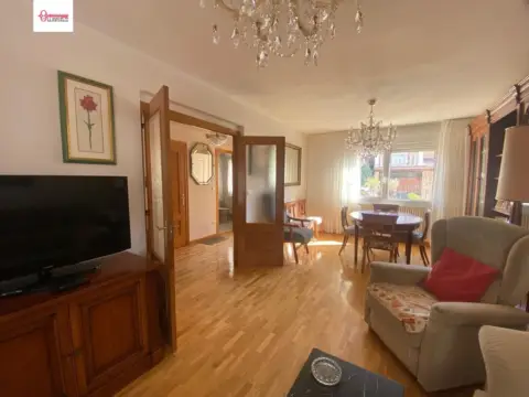 Casa adosada en Cardeñadijo