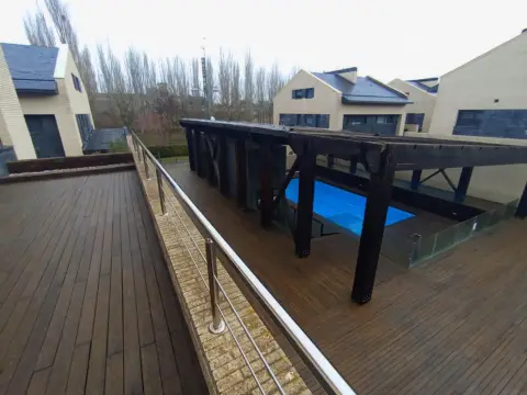 Casa pareada en Universidad - Las Huelgas