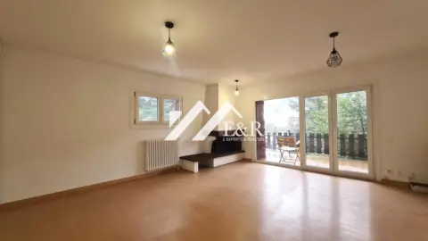 Chalet en calle Carrer Guillem Areny