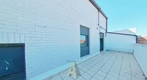 Piso en calle de Padilla, 4