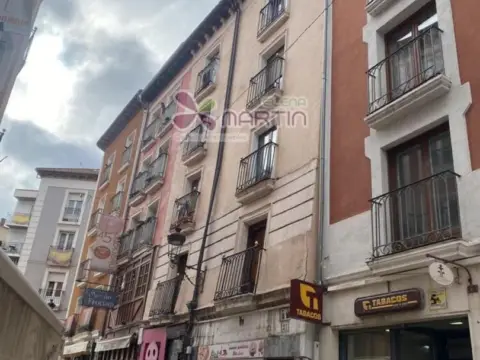 Estudio en calle de la Sombrerería