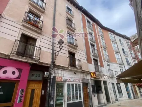 Estudio en calle de la Sombrerería