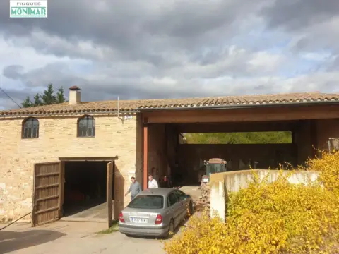 Finca rústica en Avinguda de Vilafranca del Penedès