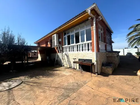 Chalet en calle del Alcornoque