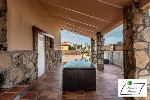 Chalet en calle Pluton