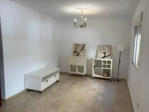 Piso en calle de Francisco Guerrero