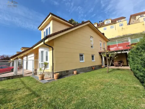 Chalet en calle de Maruja Mallo