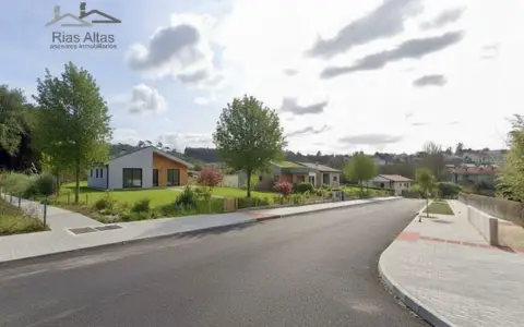 Terreno en Avenida de la República de Uruguay