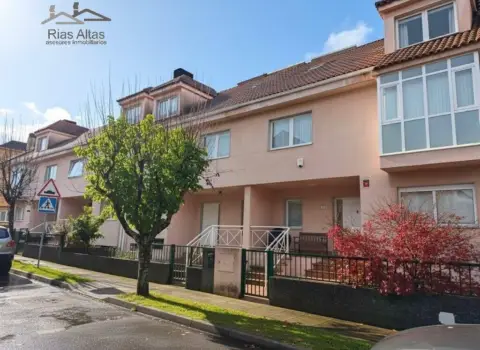 Casa adosada en Rúa Miranda