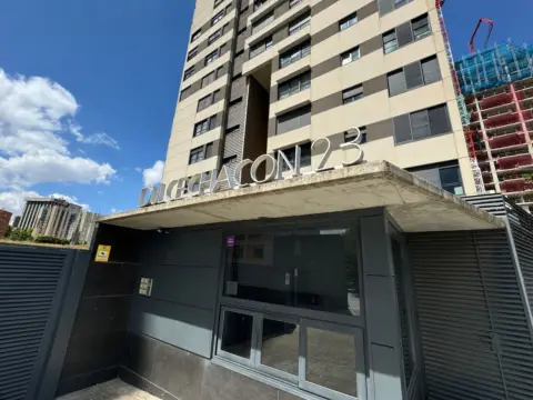 Garaje en calle de Dulce Chacón, 23
