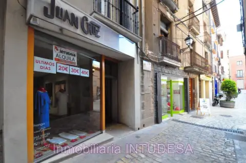 Local comercial en calle de Arbolancha