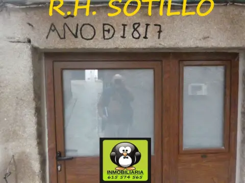 Casa rústica en calle Altozano