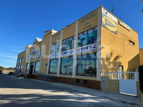 Local comercial en calle Moll