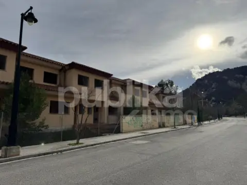 Edificio en calle Cavall Bernat