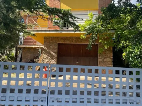 Chalet en *El Serrat