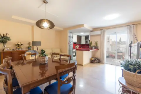 Piso – Churriana de La Vega