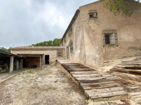 Finca rústica en Font de La Figuera