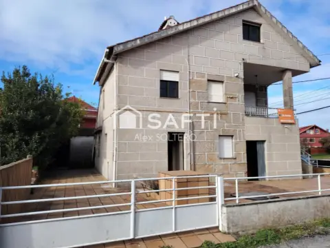 Casa unifamiliar en Matamá-Beade-Bembrive-Valadares-Zamáns