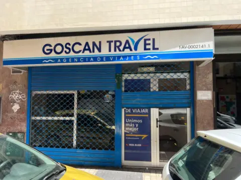 Local comercial en calle Murga, 12