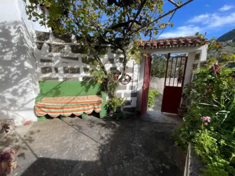 Casa pareada en calle Toscas Las
