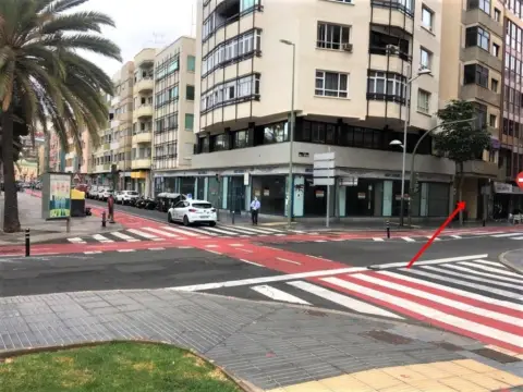 Garaje en calle León y Castillo, 85