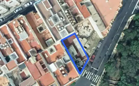 Terreno en calle de Don Pedro Infinito, 16