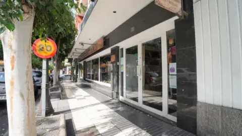 Local comercial en Arenales