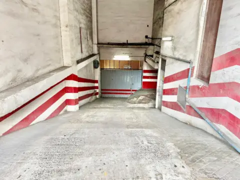 Local comercial en calle Olof Palme