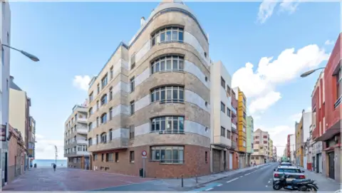 Ático en calle Almansa, 11