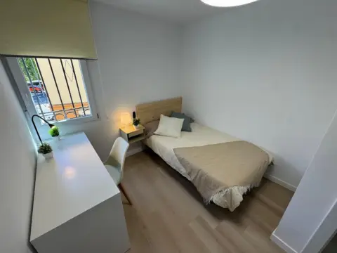 Habitación en calle Sierra de Gata