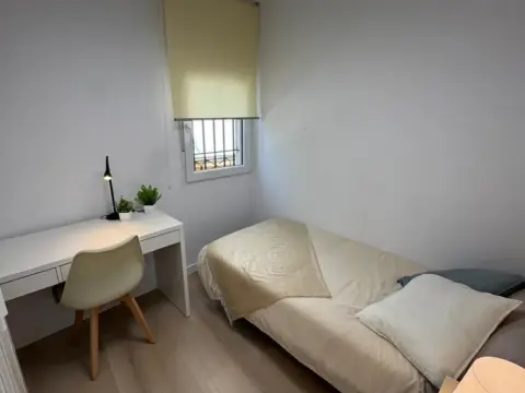 Habitación en calle Sierra de Gata