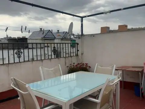 Dúplex en calle Corral de las Maravillas