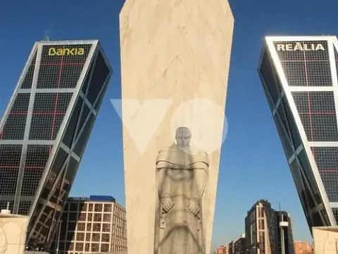 Apartamento en Paseo de la Dirección