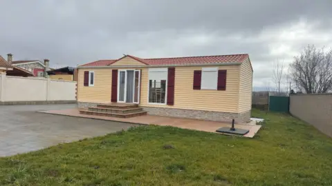 Chalet en Urbanización Campolar