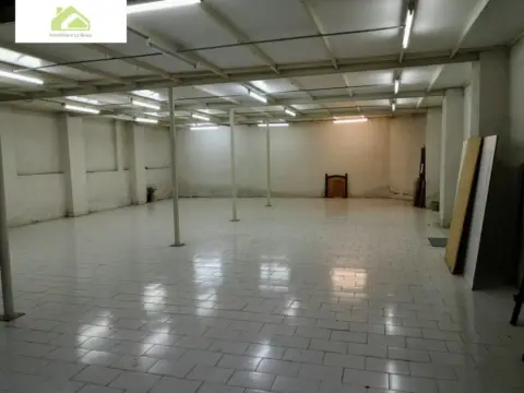 Nave industrial en Cabañales