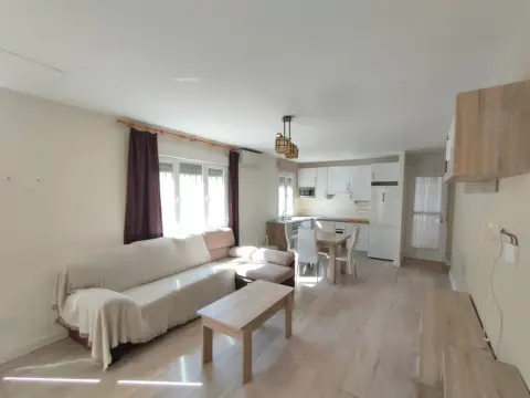 Casa adosada en Santa Cruz del Retamar