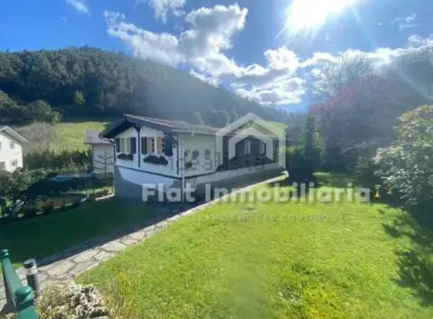 Chalet en calle Barrio Brazomar, nº 46