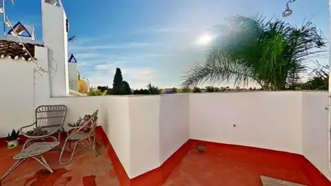 Casa adosada en calle Río Nilo, 5